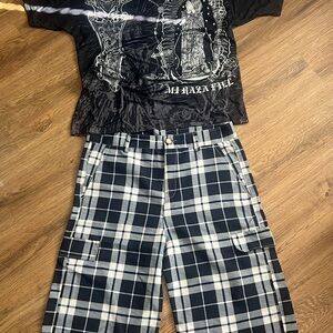 Black Graphic Tee with Plaid Cargo Shorts 2pieces